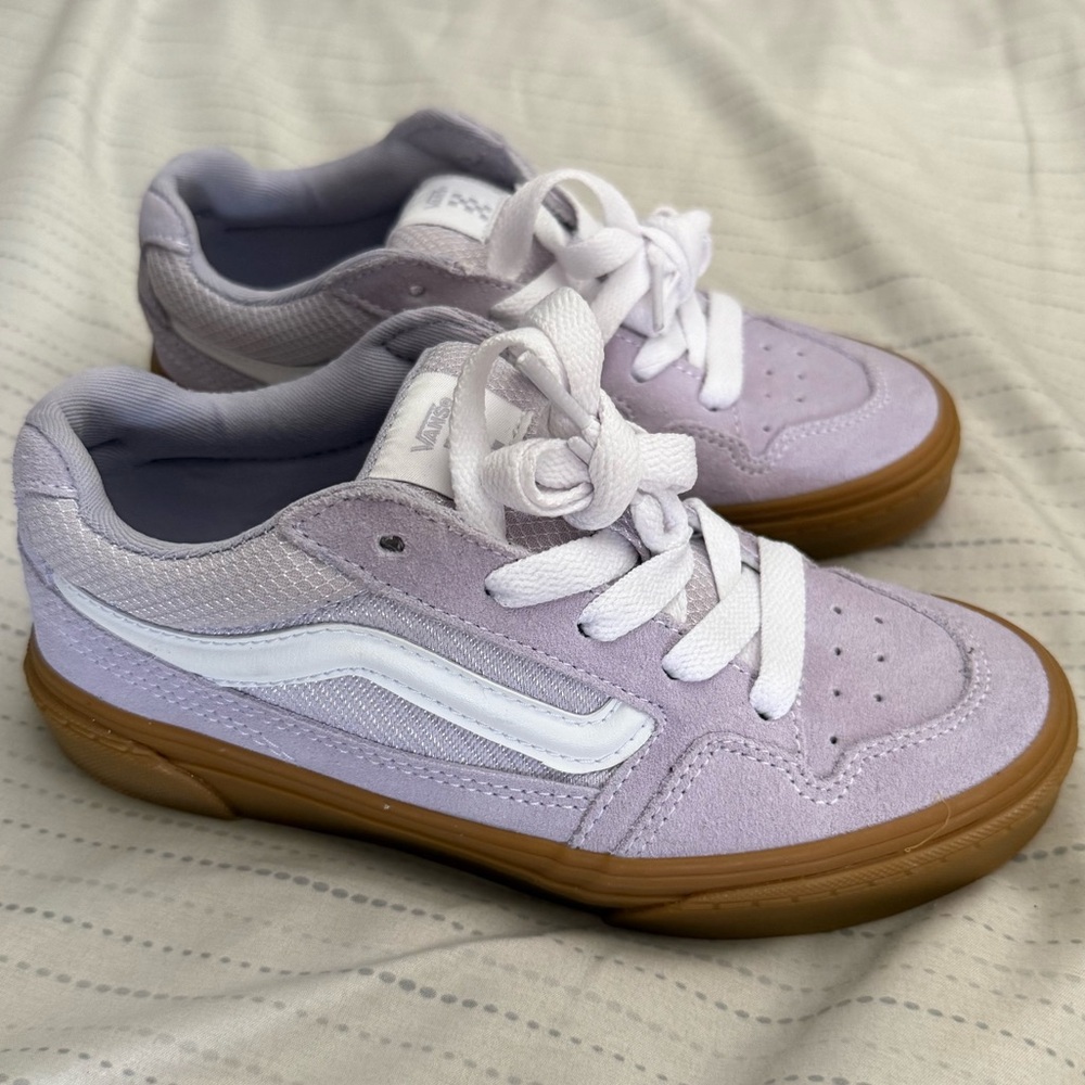 NWOT Vans Girls' Purple White Sneakers w/ Brown Gum Soles Missy Youth size 3